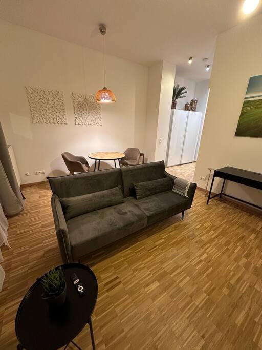 Luxus I Wohnkueche I Garten I Terrasse I Parkplatz Fürth Buitenkant foto